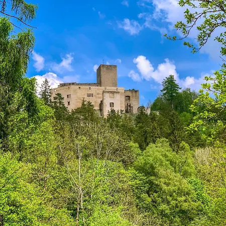 Podhradi Landstejn * Slavonice